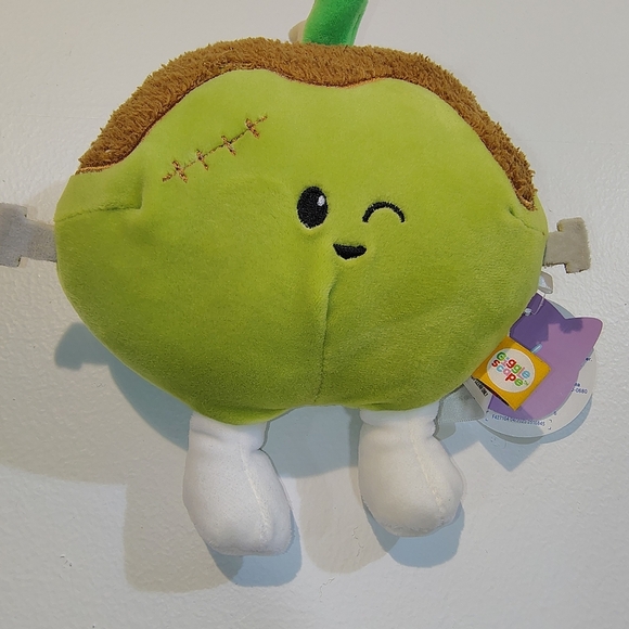 Giggle Scape Other - Giggle Scape Halloween Plush Caramel Green Apple New